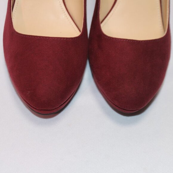 Liz Claibourne Burgundy Platform Heels - Picture 3 of 15